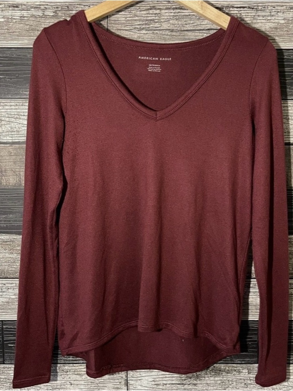 American Eagle Burgundy V-Neck Long Sleeve T-Shirt XS super stretchy fabric